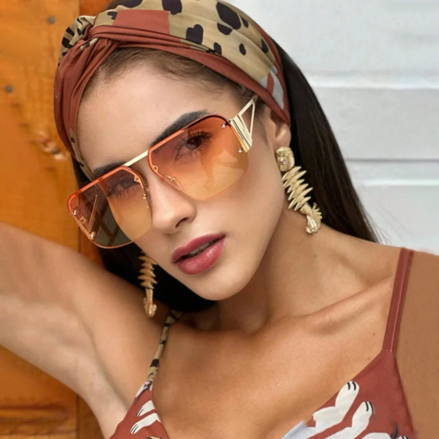 

Women's Large Frame Square Sunglasses Metal Frame Glasses Fashionable Retro Men's Sunglasses Outdoor Driving Sunglasses UV400