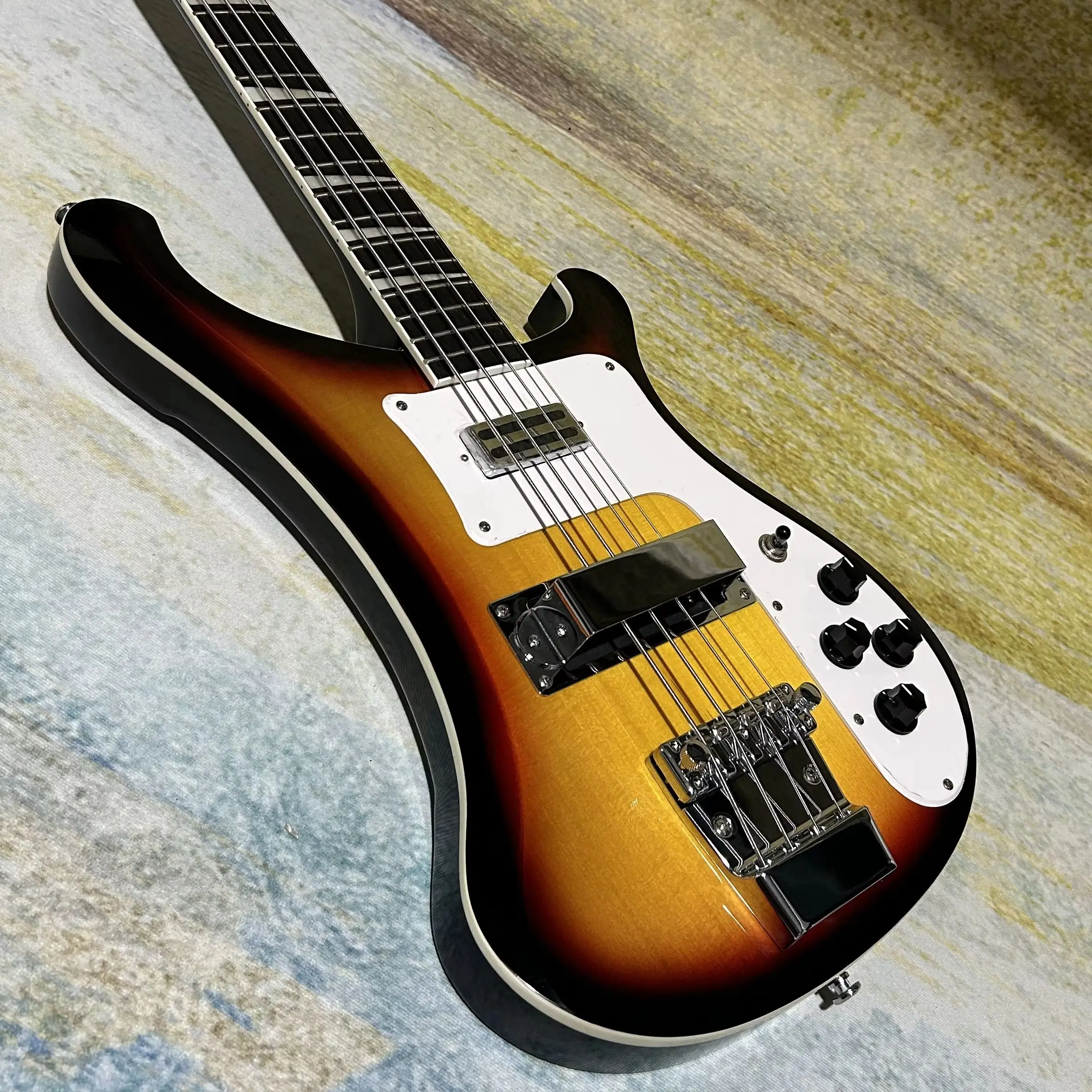 

Винтажные бас-гитары Sunburst Rickenbacker 844 мм, версия 4003