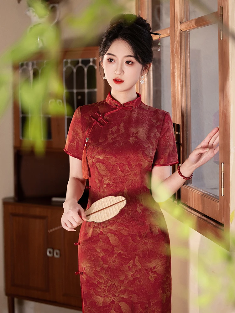 

Элегантное длинное платье-ципао красного цвета в молодежном стиле для свадебного банкета, наряд для счастливой бабушки, винно-красное, больших размеров, с коротким рукавом, из полиэстера.