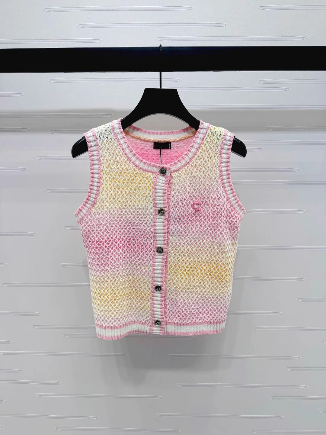 

2026 Early Spring Gradient Stripe Knitted Vest - Dopamine Women's Sleeveless Cardigan Top
