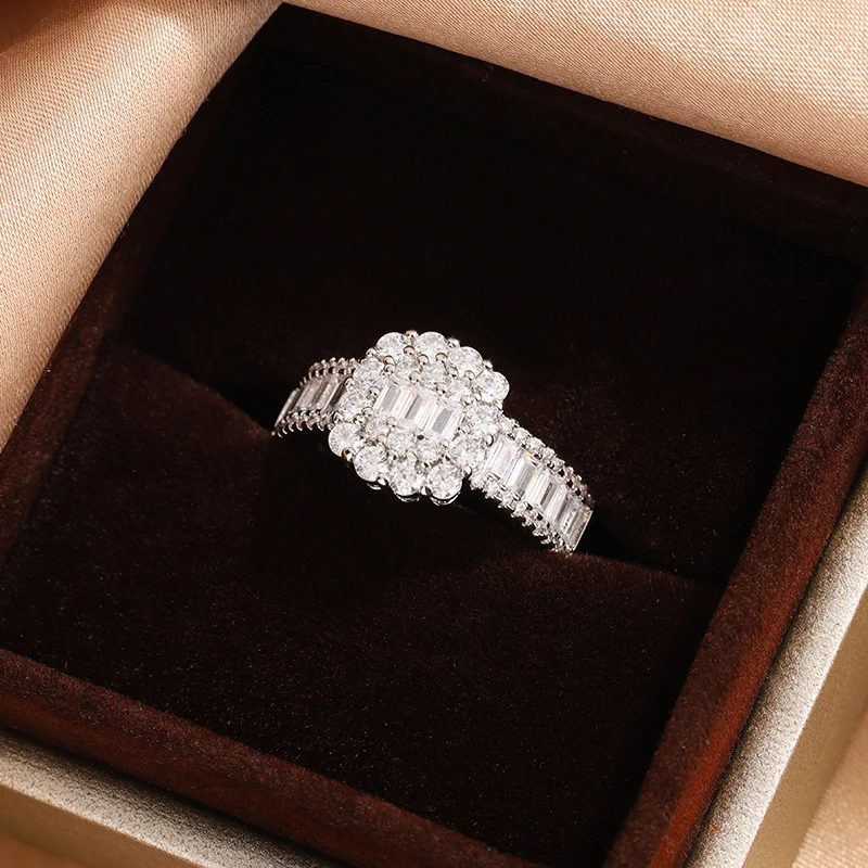 Temperament Wedding Rings for Women Cushion Shape Modern Fashion Engagement Proposal Rings Sparkling Cubic Zircon Jewelry