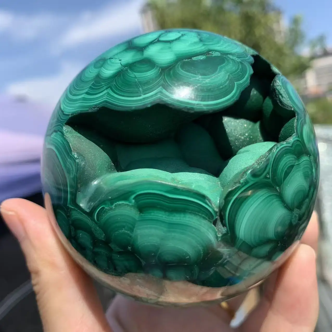 Natural Malachite Crystal Cave Crystal Quartz Sphere, Energy Healing, Energy Gemstone, Divination, Demagnetization, Hand-Polishe