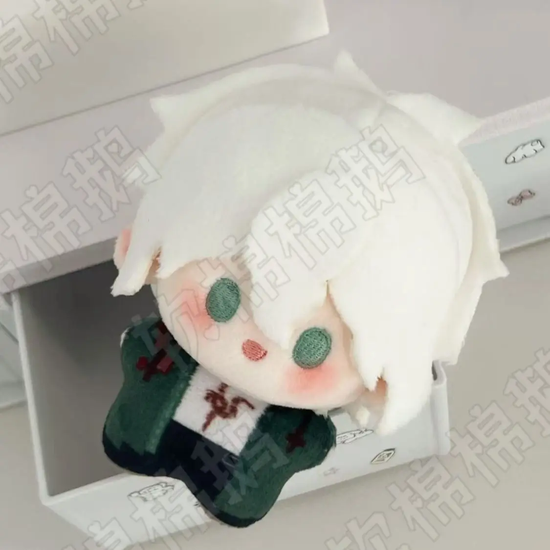 

Плюшевая кукла Нагито Комаэда 10 см, костюмированная в стиле игры Danganronpa, мягкая игрушка для фанатов аниме