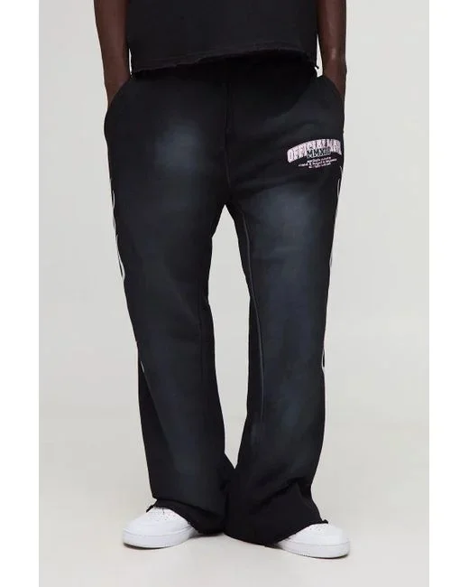 2026 New Model Men Gothic Vertical Graphic Wide Leg Sweatpants Drawstring Loose Straight Baggy Y2K Dark Punk Streetwear Pants.