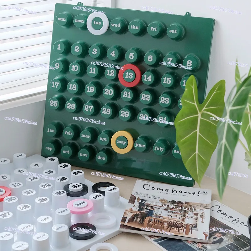 Nachbildung eines mittelalterlichen ewigen Kalenders, einem Datums-Retro-Kalender