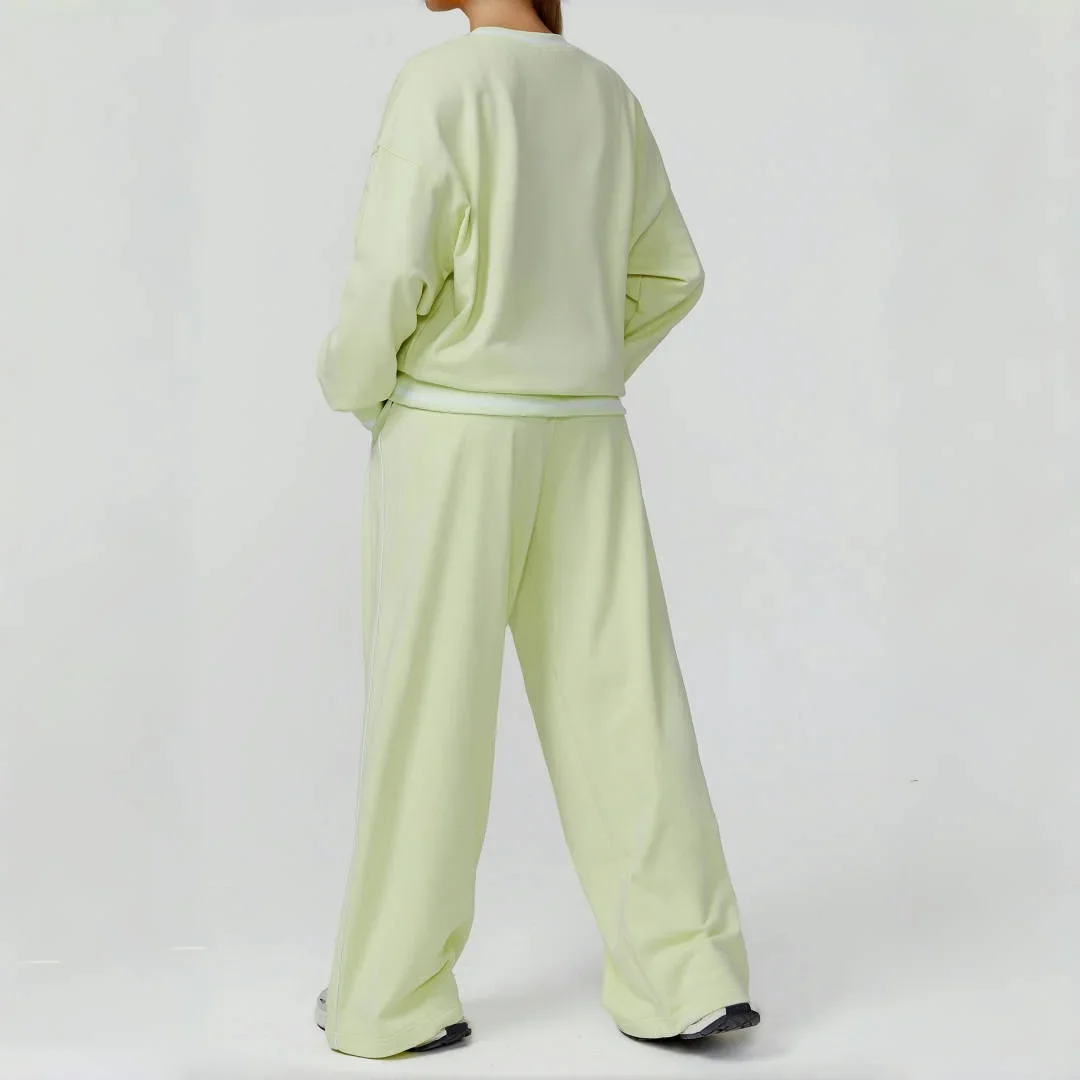 

Yoga Set Casual Sweatshirt Versatile Sports Shorts Set for Women Winter Outdoor Fashion Sports Workout Gym Yoga Outfit