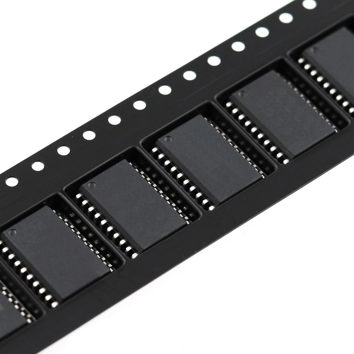 YXT 10pcs/LOT  New original SN74HCT645DWR IC TXRX NON-INVERT 5.5V 20SOIC  HCT645 74HC645 74HC645D SOP20