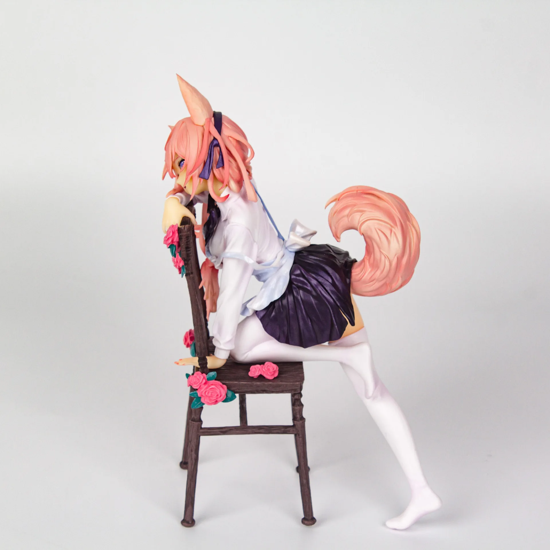 Anime coelho flova figura ajoelhada pose figura de ação kawaii bonito beleza flova modelo ornamentos de mesa coleção brinquedo presentes 20cm