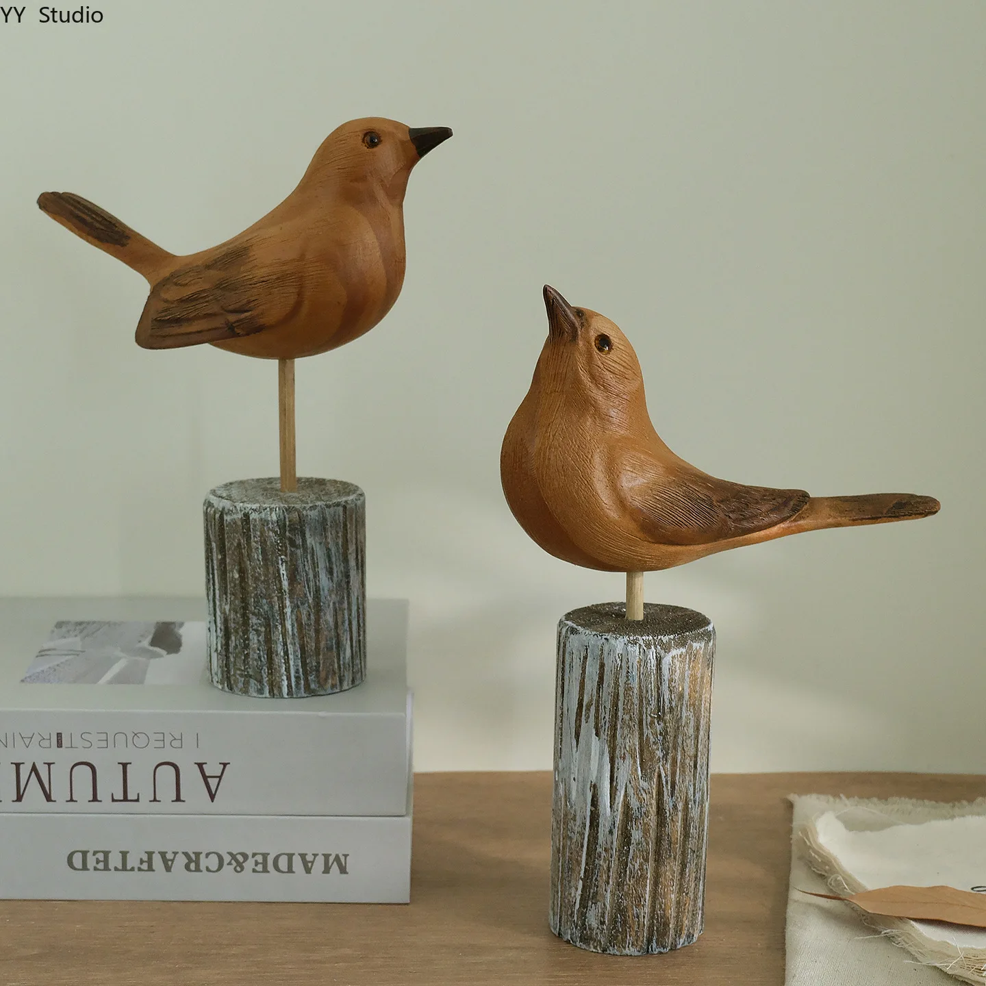 Nordic Style Solid Wood Bird Ornaments Stump Base Creative Home Decor Desktop Craft Ornaments Retro Old Home Decor