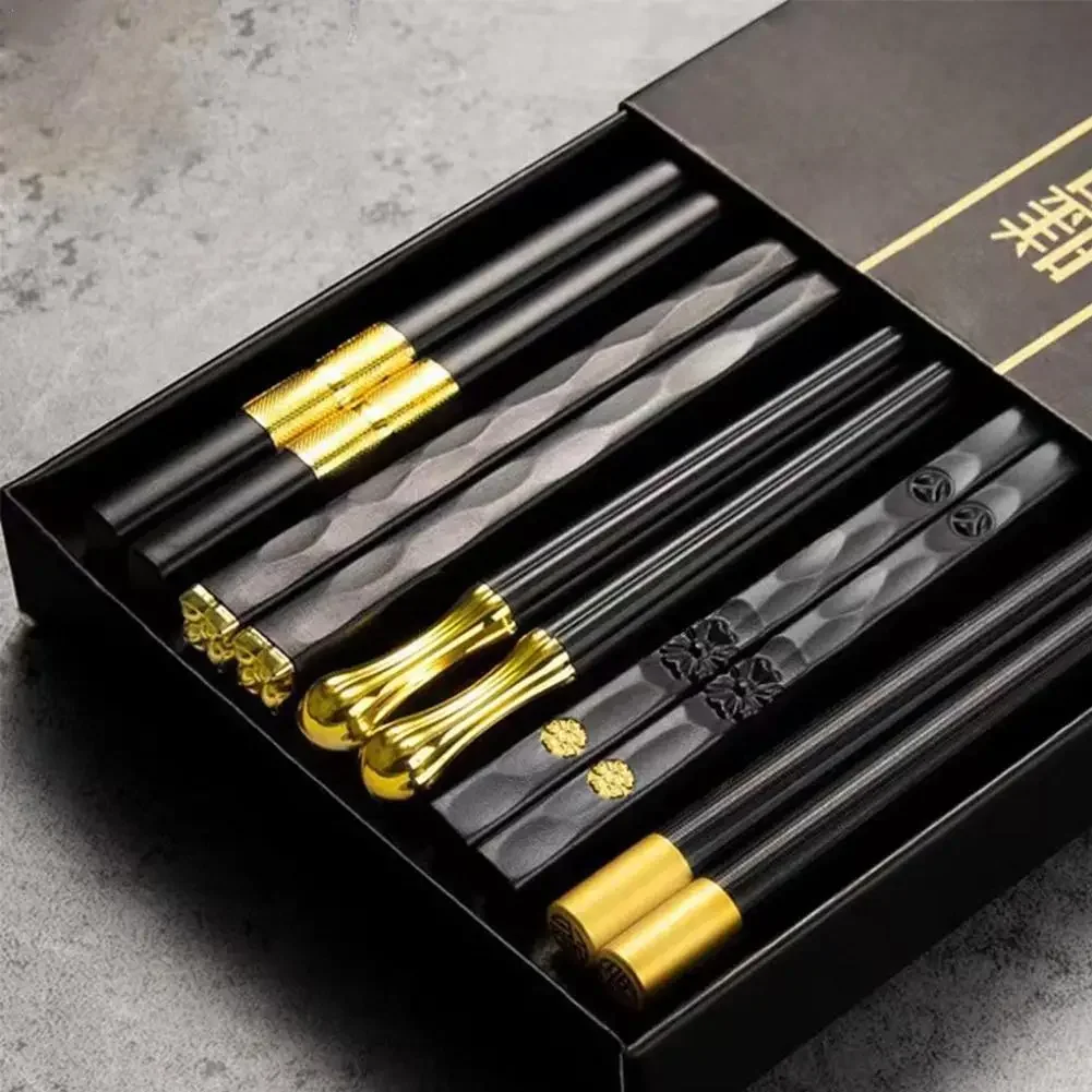 5 Pairs Chinese Alloy Chopsticks Sushi Sticks Reusable Light Luxury Household Black Gold Chopsticks Set Healthy Alloy Tableware