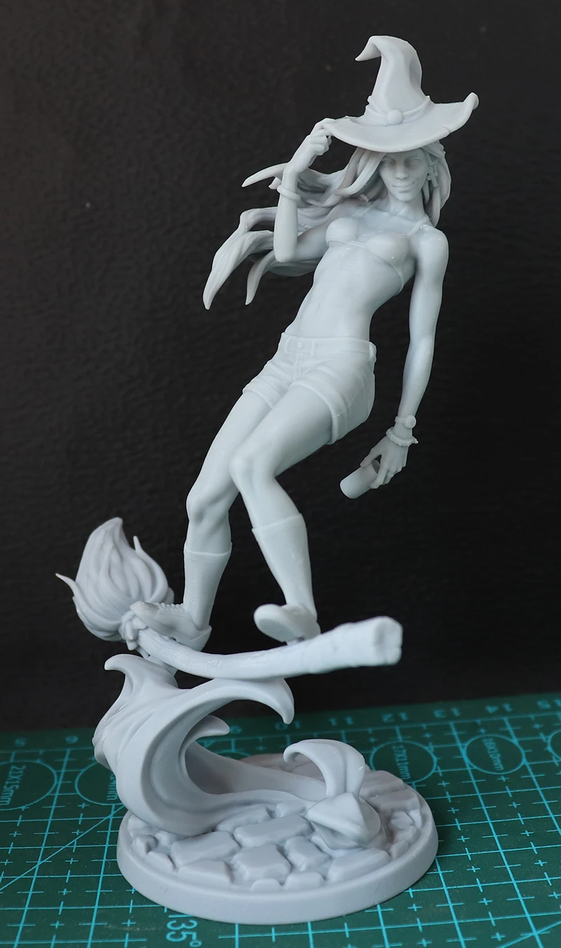 10cm  12cm Resin Model Beautiful Girl Female Figure Unpainted No Color RW-016