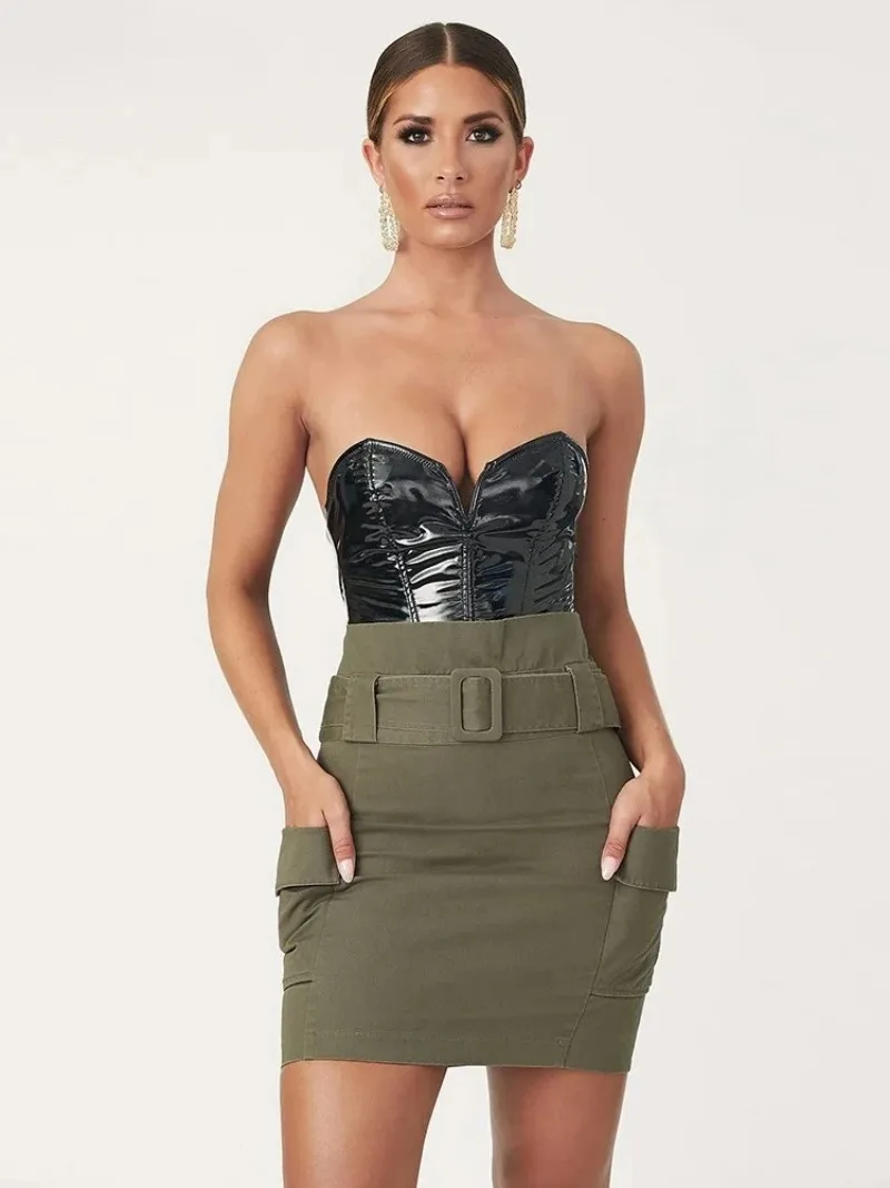 النمط الأوروبي والأمريكي 2025 الخريف والشتاء ملابس نسائية جديدة الإبداعية عارية الذراعين مثير سليم صالح بولي بذلة بذلة للنساء