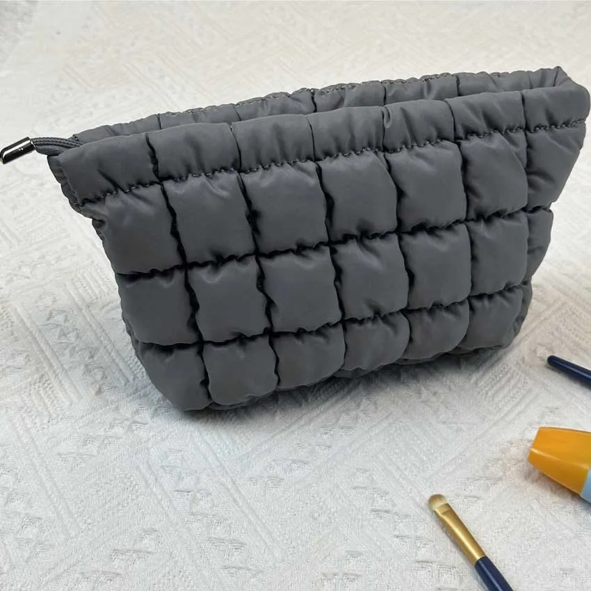 New Puffy Makeup Bag Travel Puffer Toiletry Zipper Pouch Soft Cosmetic Bag Large Capacity Waterproof Fluffy Pouch