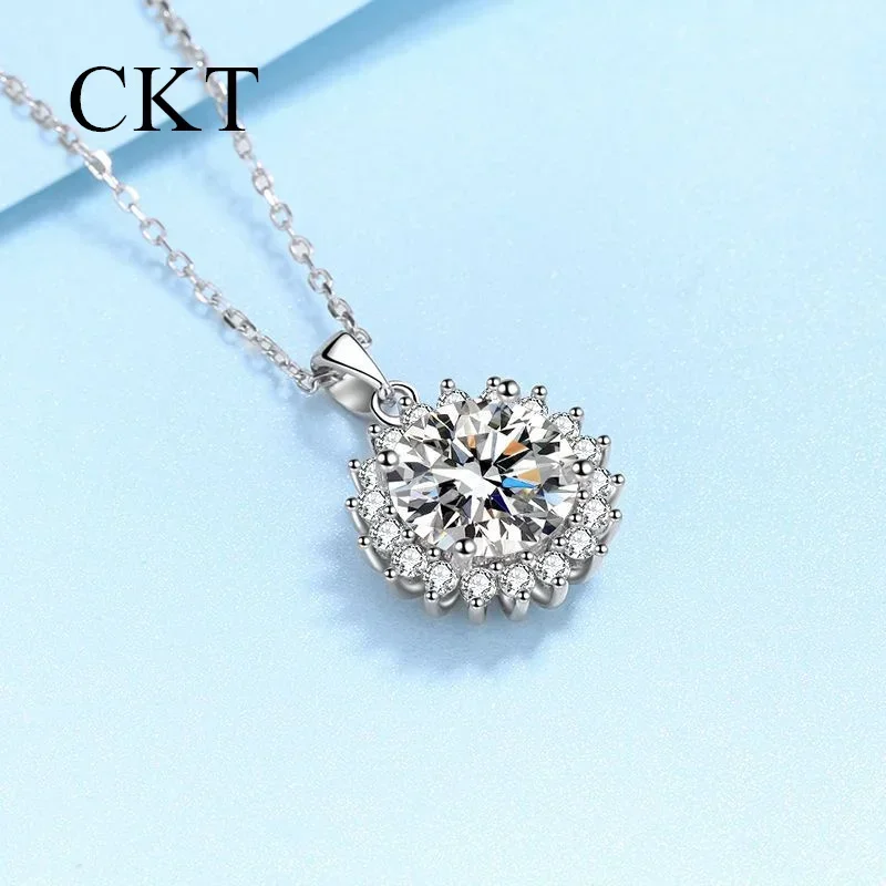 18K White Gold Platinum Pt950 Rising Sun Flower Necklace Pendant for Women 0.5-5ct Moissanite Diamond Necklace Diamond Chain