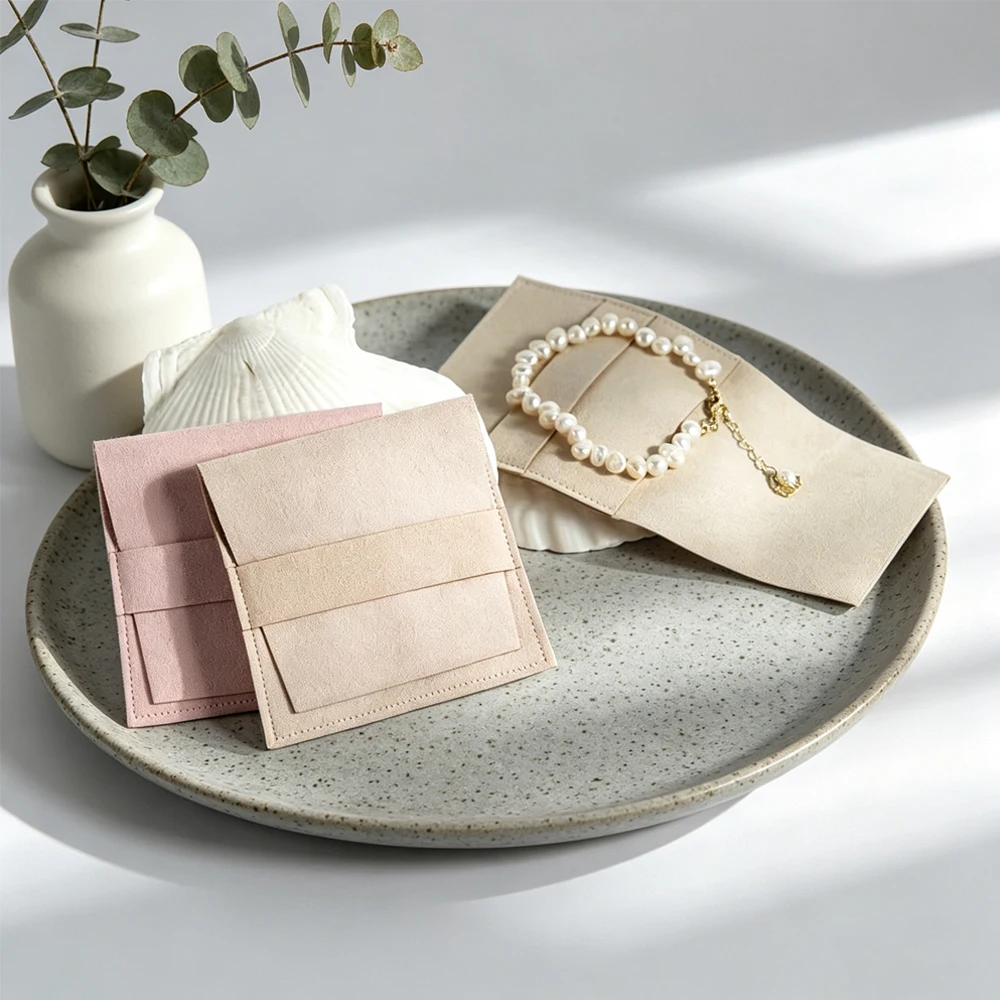 

10Pcs Jewelry Envelope Bag 6.2x6.2cm 8x8cm Colorful Microfiber Strip Bags Wedding Favors Mini Pouch Gift Boutique Ring Organizer