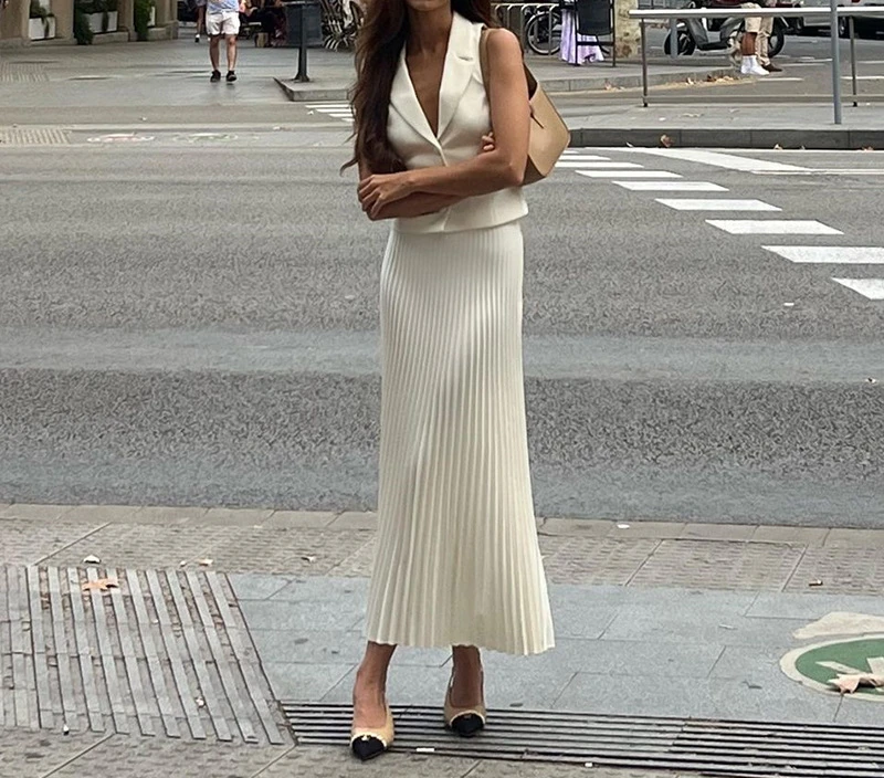 

Women's Summer New Suit Collar Suit Vest Top Medium Long Pleated Skirt Set