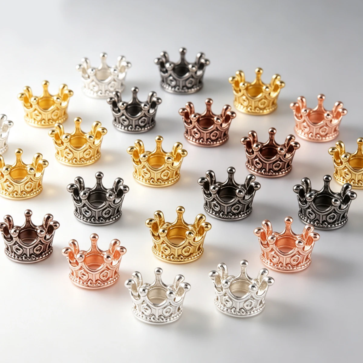15Pcs Mini Vintage Alloy Crown Ornaments, Versatile Christmas Decor Set for Home Crafting, Tabletop Displays ZSY