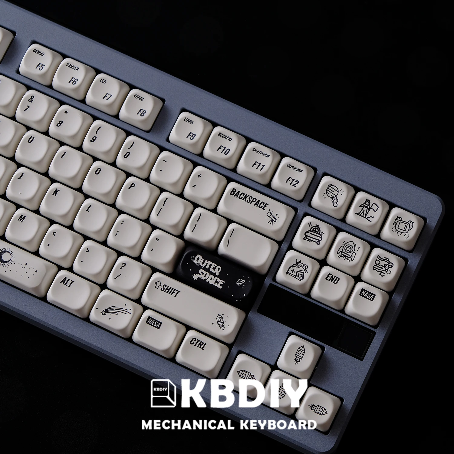 Imagem -02 - Kbdiy-pbt Keycap para Teclado Mecânico Outer Space Keycaps Grupo Perfil Koa Interruptores mx Personalizados Sublimação Bonito Faça Você Mesmo 135 Chaves