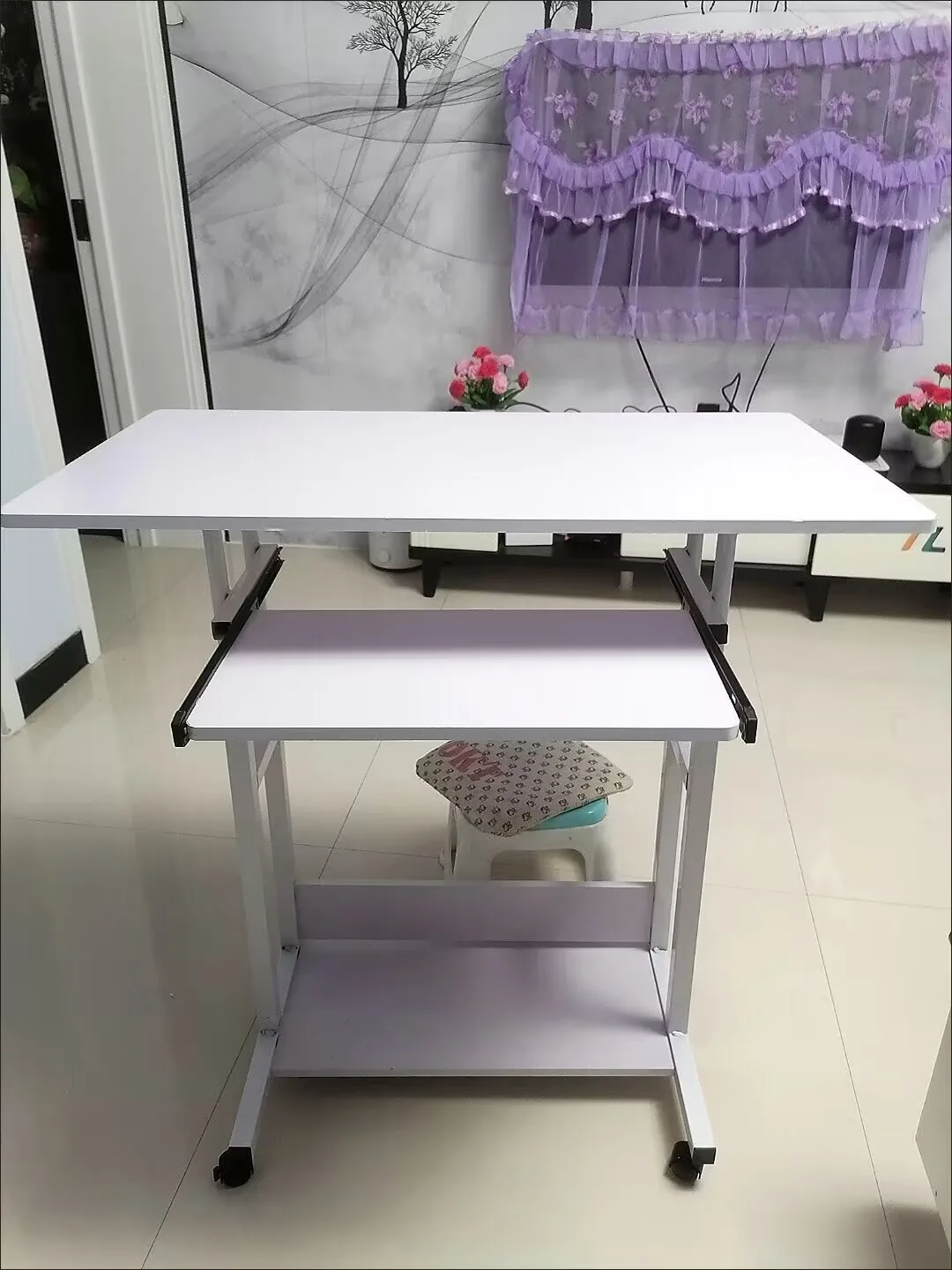 Escritorio grande para ordenador de estudio, mesita de noche elevable con estante de almacenamiento inferior con ruedas, mesa extraíble de 80x50cm