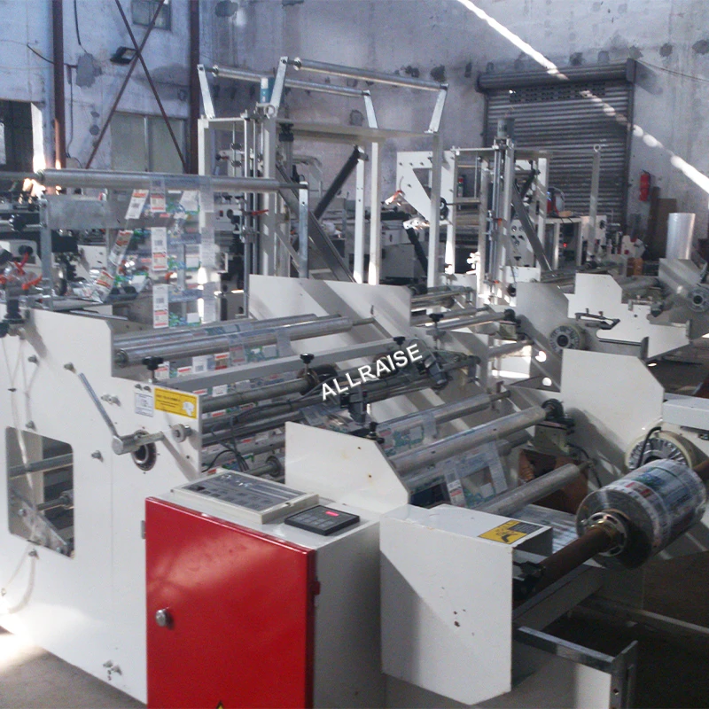 Automatic Snack Packaging Bag Sealer Back Sealed Bag Making Machine Three Side Sealing Pouch Making Machine for Food Packaging