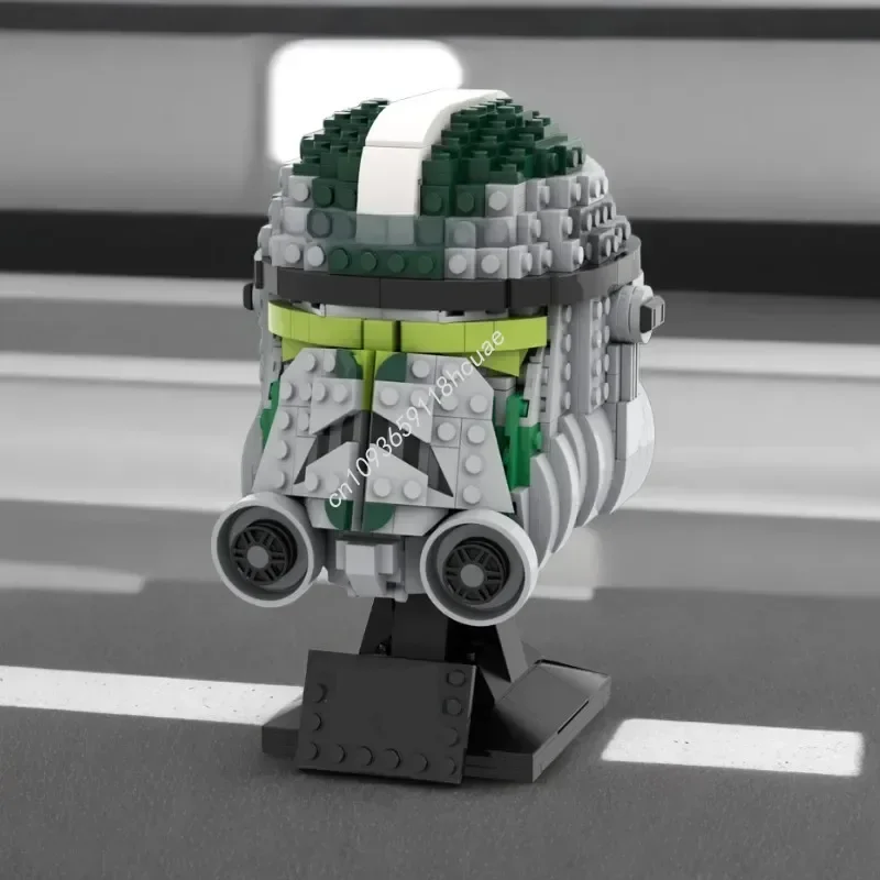 

656PCS Star Battle Creative Commander Greesea (Helmet Collection) Building Blocks Educational DIY Toy for Kids Skill Development