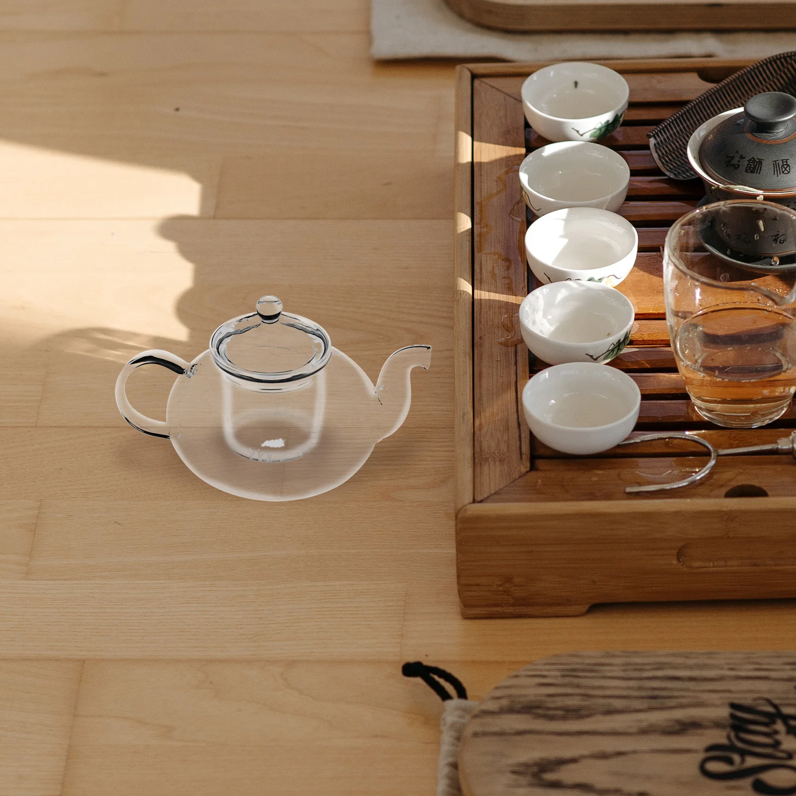 

Clear Glass Tea Pot with Lid Modern Style Heat Resistant Teapot for Green Black Tea Suitable for Home Decoration and Gift Giving