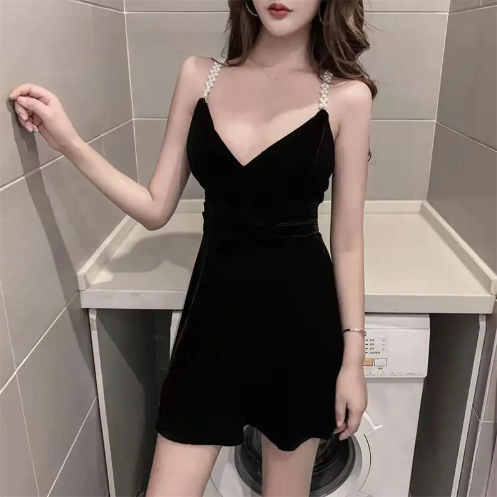 Soft Pearl Strap Velvet Slim Sling Dress High Waist Thin Velvet Princess Dress Sleeveless V-neck Chelly Gold Dress Female