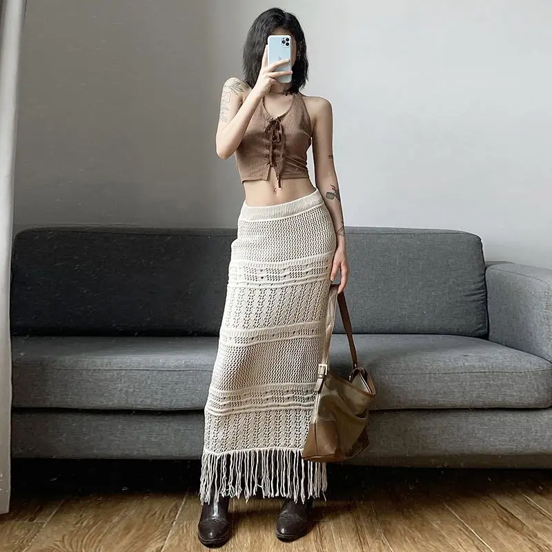 

French Retro Style High Waisted Skirt for Women with a Niche Design Sense Tassel Versatile Hip Hugging Long Skirt