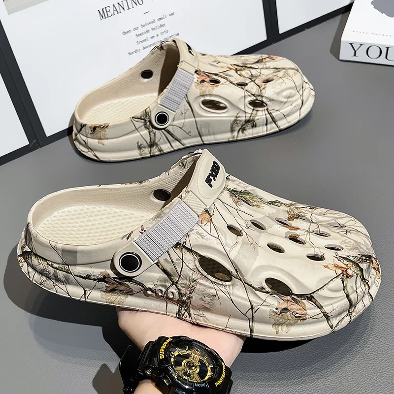 

2025 Summer Men's Sandals New Home Garden Shoes Comfortable and Lightweight Men Slippers Non-Slip Soft Bottom Flip Flop Sandals
