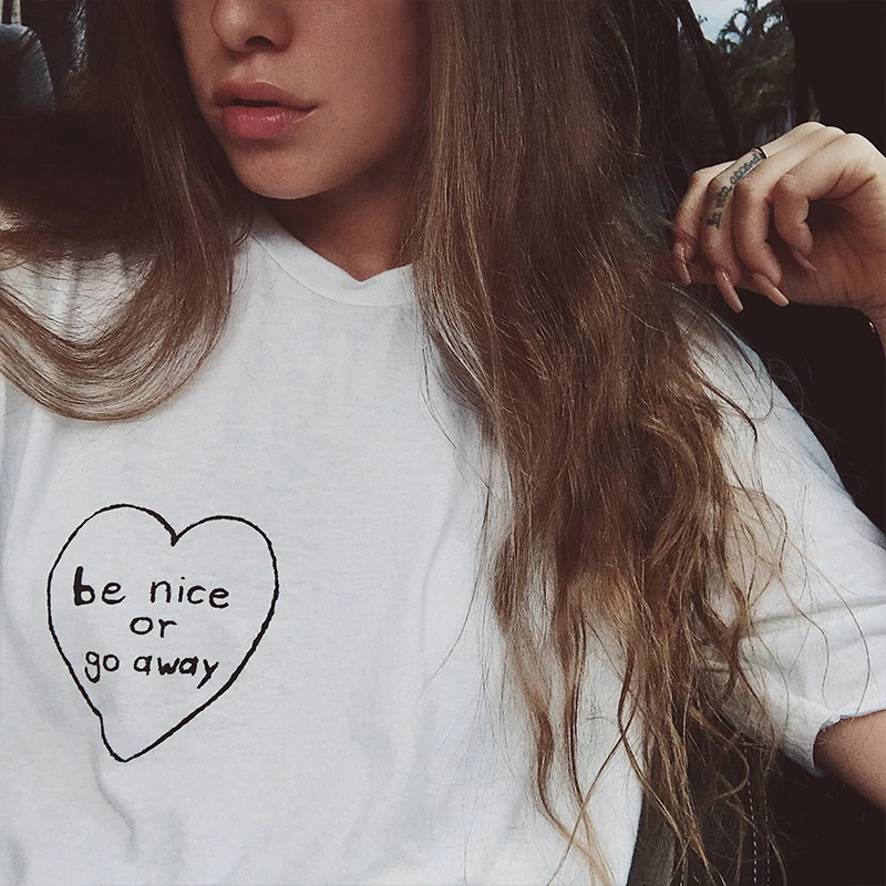 Be Nice or Go Away Pocket Printed Women T Shirt Cotton Vintage College Fashion Graphic Tee Harajuku High Streetwear Outfits Top