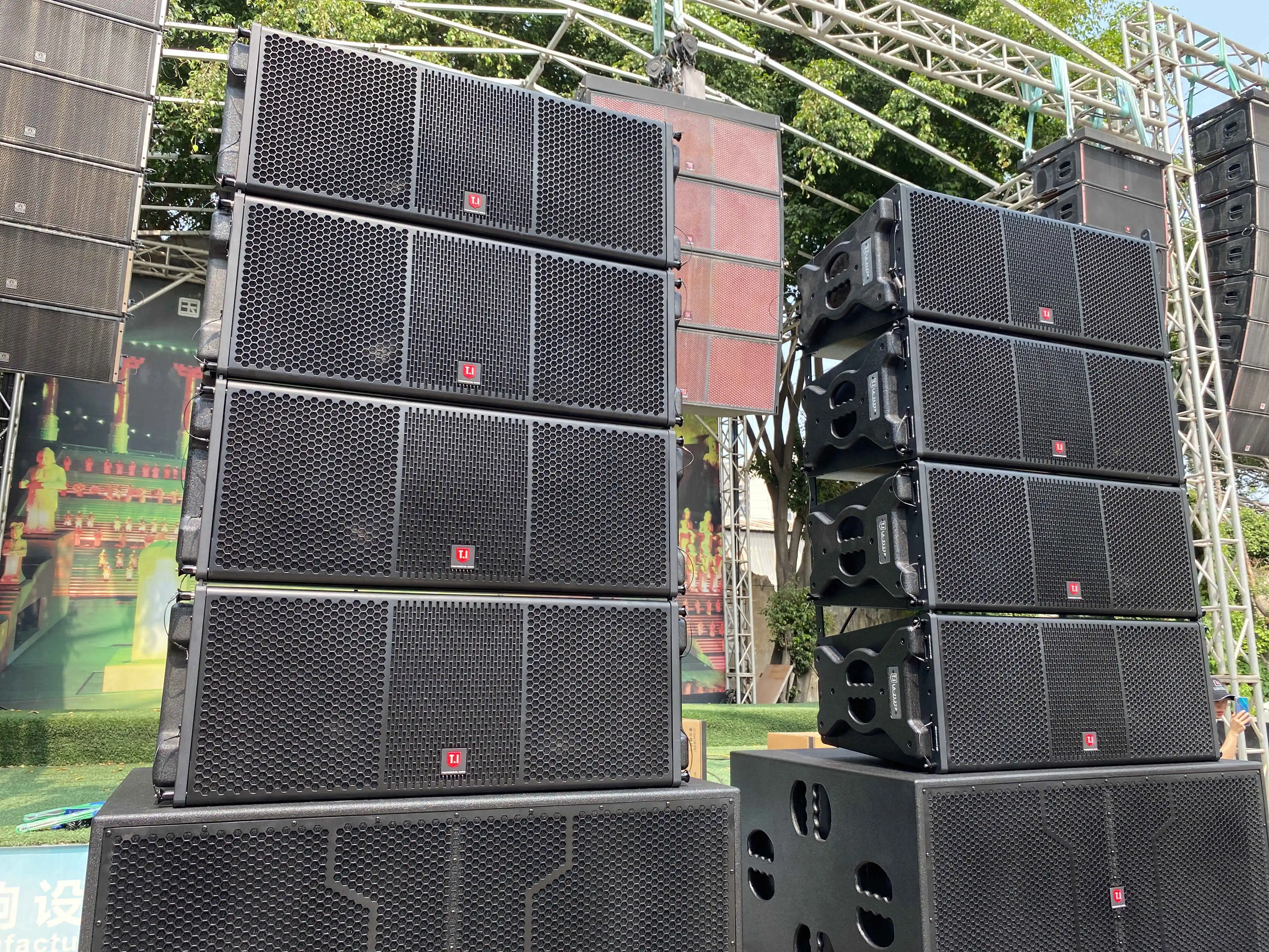 Line Array  Active and Passive - Woofer review and price
