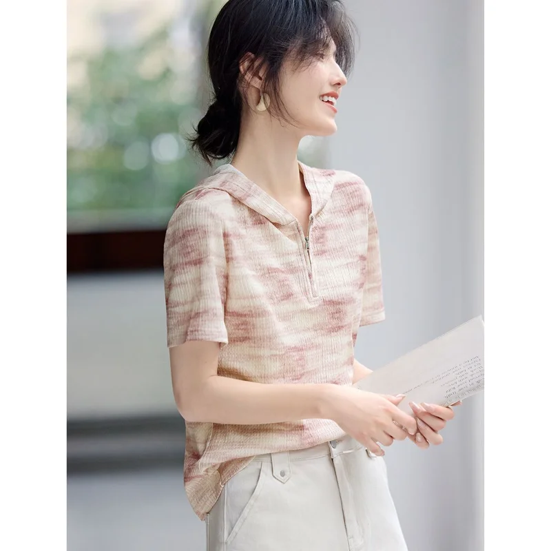 

Elegant and Versatile Smudged Hooded T-shirt for Women's Simple Semi-zipper Casual Short-sleeved Top