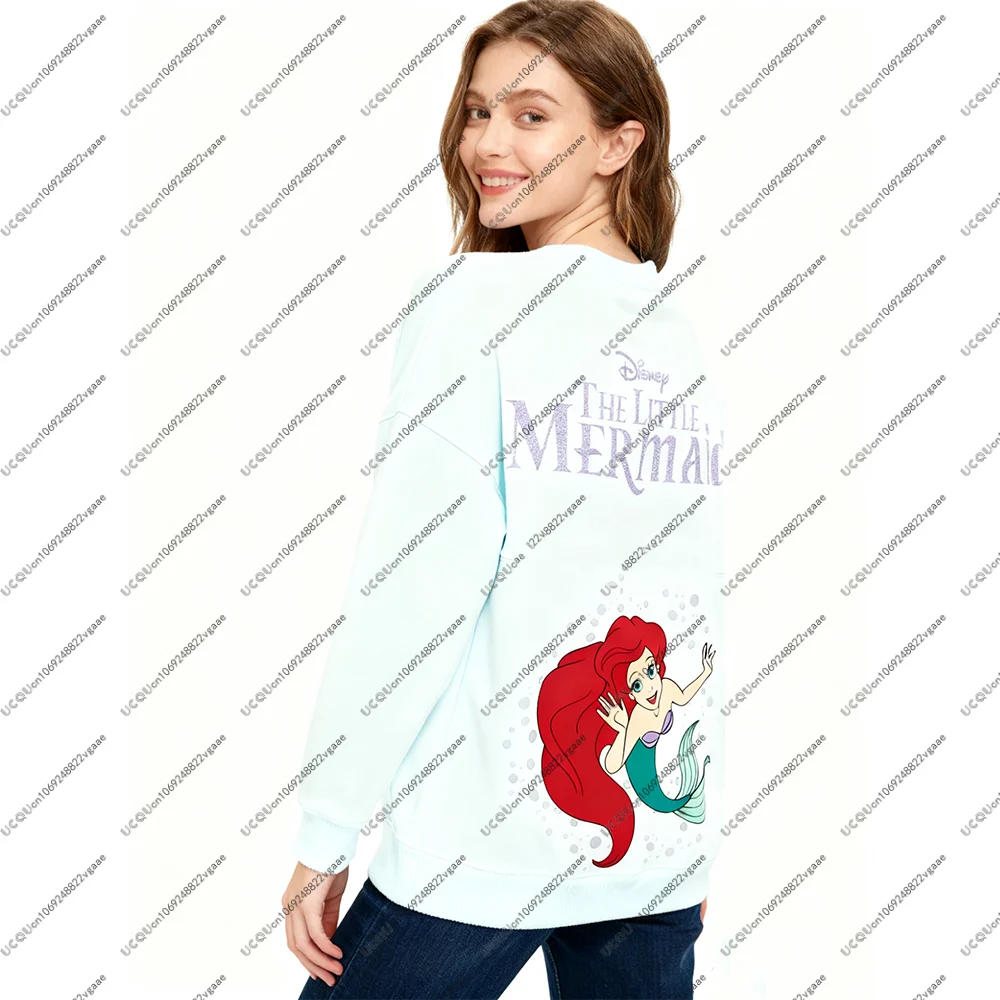 เสื้อยืดผู้ใหญ่สำหรับฤดูใบไม้ร่วงและฤดูหนาว สไตล์ Y2K สำหรับงานปาร์ตี้ ของขวัญ เสื้อยืดลายเงือก เสื้อฮู้ด สปิริตคริสต์มาส เสื้อเจอร์ซีย์ สำหรับคู่รัก 2026 ดิสนีย์