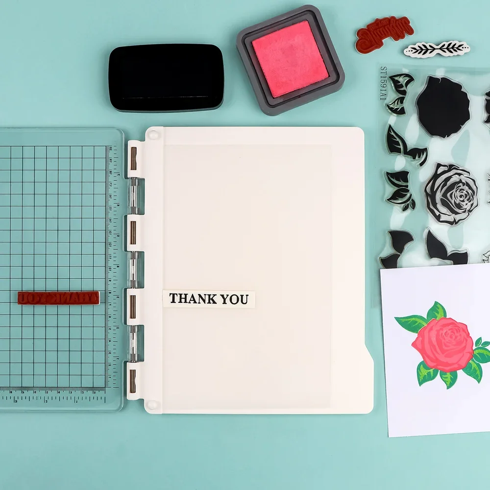 

Платформа для штампов Q-STAMP 8x9,3x0,7 дюйма с ковриком для захвата, инструмент для позиционирования штампа для точного ремесленного штампования, получите отличное покрытие чернил