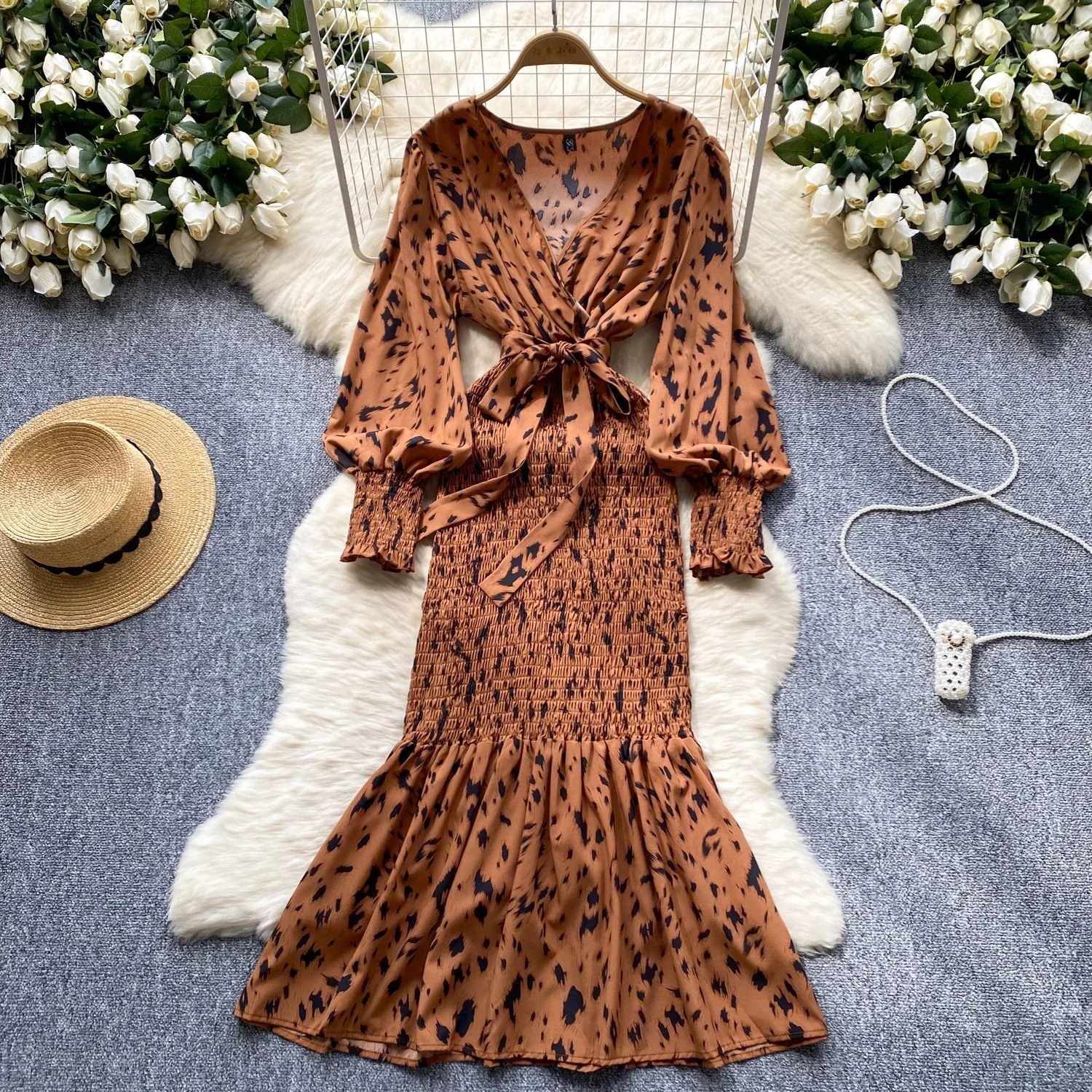 Vintage  Elegant v neck ruffle Lantern Sleeve print sweet Dress Women basics Fashion summer Spring dresse