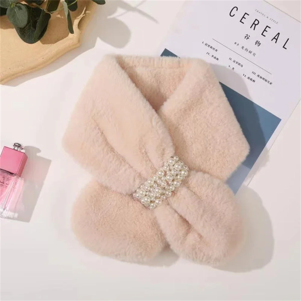 Ladies Keep Warm Faux Fur Scarf Women Scarves Wool Stitching Faux Rabbit Fur Cross Plush Snood Fur Collar Cute Girl Scarfs