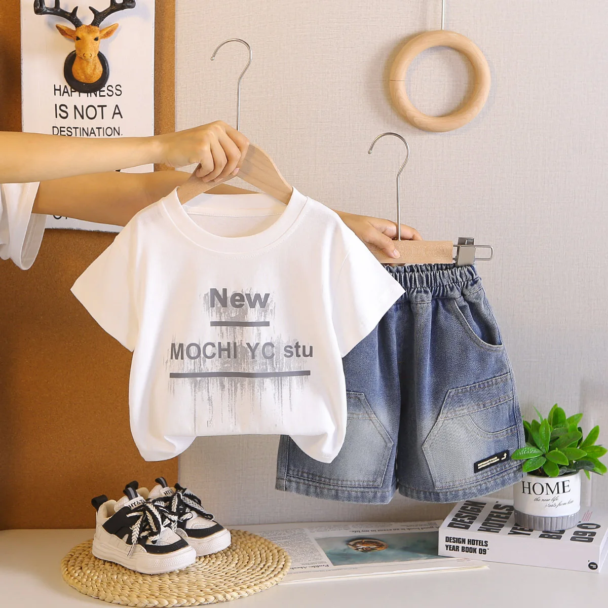 Kids Suit 2026 New Summer Toddler Boys 2PCS Set Gradient Letter Print Crew Neck T-shirt with Washed Denim Shorts Casual Outfit