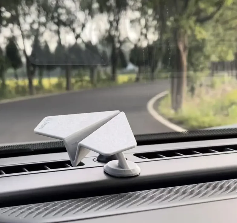 

Paper Airplane Sculpture Creative Rotatable Style Paper Airplane Figurine Tabletop Centerpieces 3D Printed Inertia Toys Cool