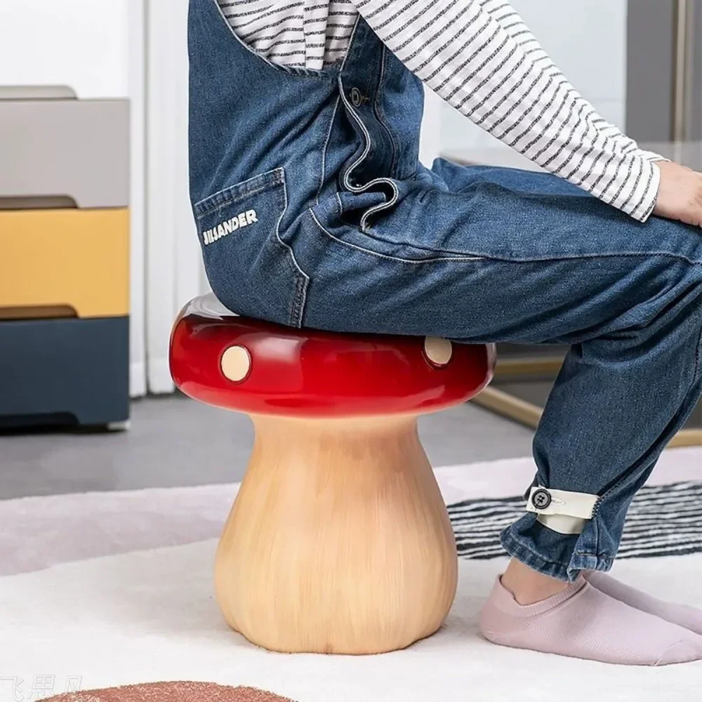 Leisure Living Room Shoe Changing Stool Cartoon Seat Living Room Side Table Mobile Stool Bench Cute Mushroom Ottoman Decor