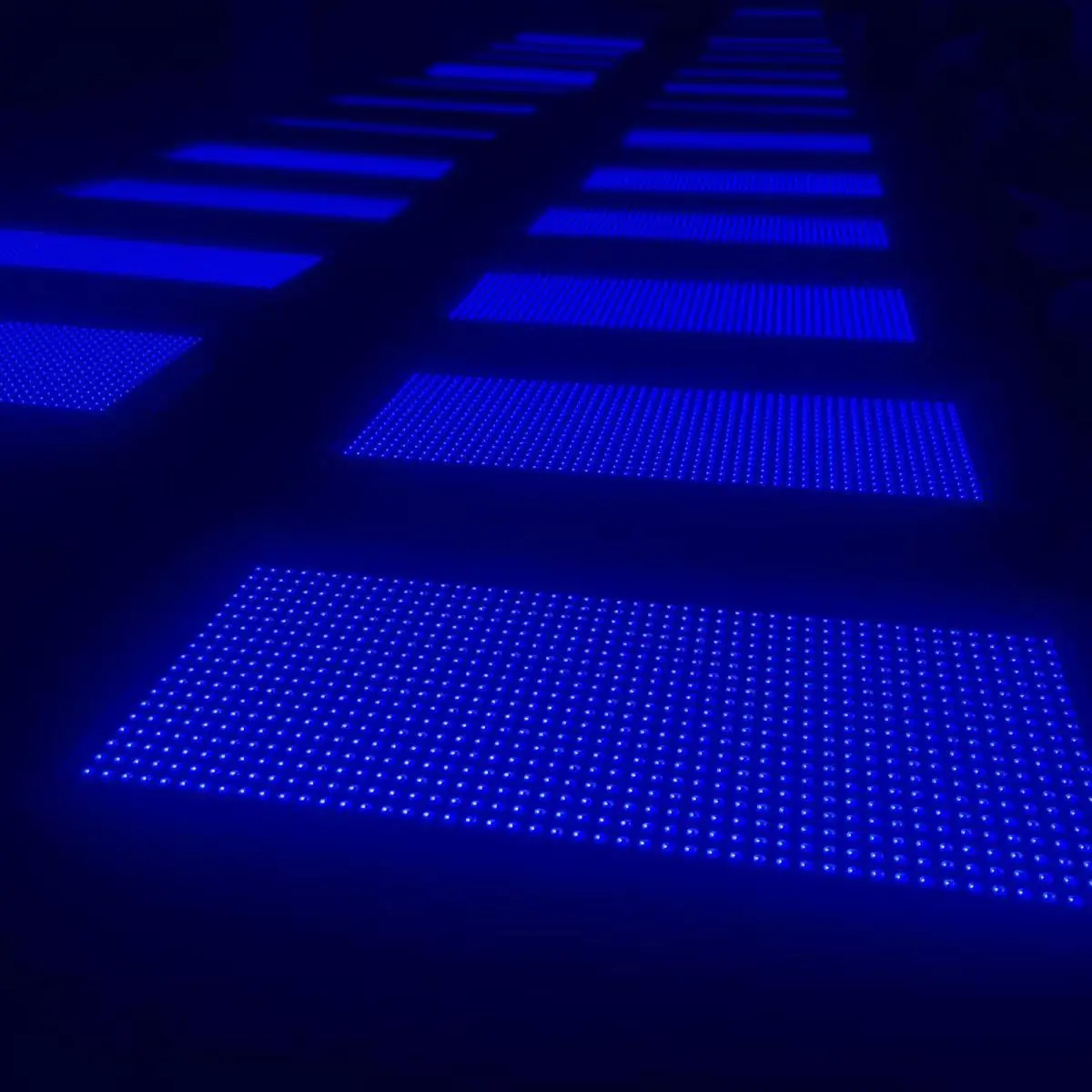 Luzes estroboscópicas LED960 Luzes estroboscópicas de 8 bandas ativadas por voz RGB Barra de luzes de tingimento Ambiente de transmissão ao vivo