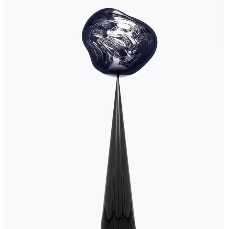 Living room floor lamp, next to the sofa, advanced sense 2024 new high-value design sense creativity