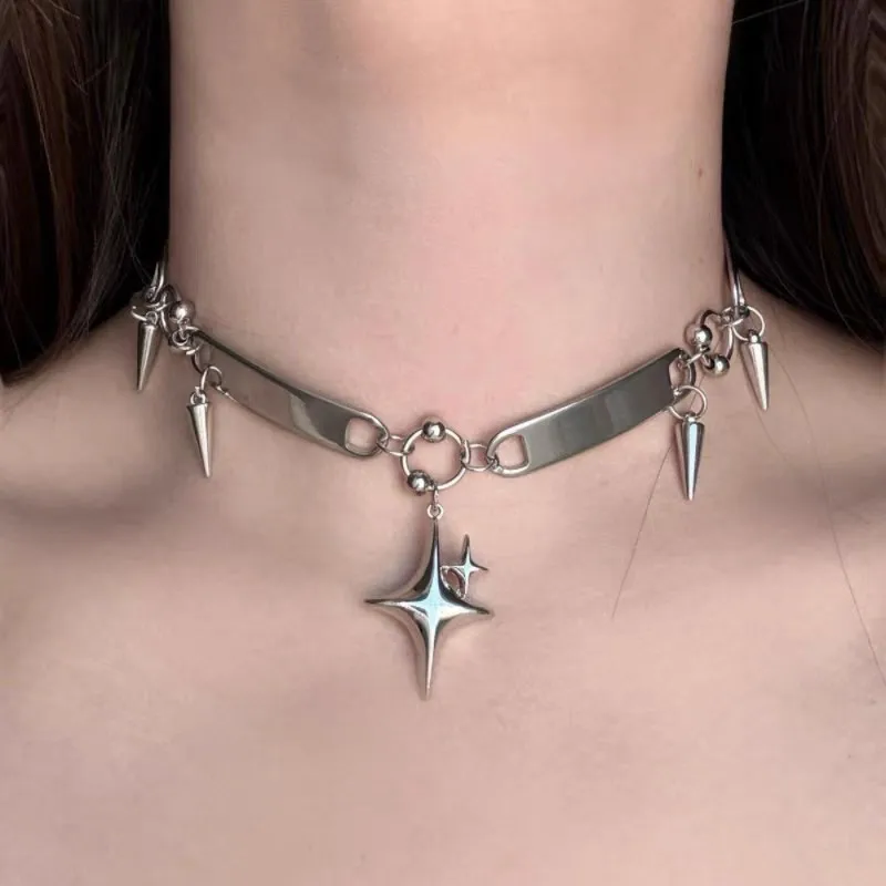 With Free Sack Rivet Metal Punk Style Pendant Women Minimalist Cool Hot Girl Choker Necklace Niche Internet Celebrity Collar