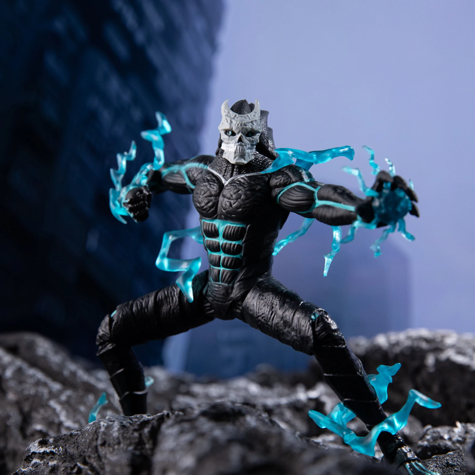 

Anime-related special effects monster No. 8, the second-generation Hibino Kafka standing battle pose, desktop computer case figu