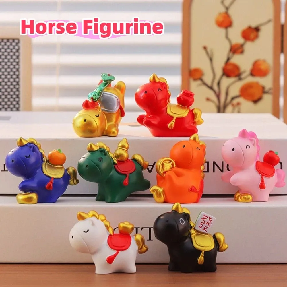 

Vivid Resin Horse Figurine Desktop Ornament Good Luck New Year Mascot Miniature Red Chinese Style Zodiac Ornaments Bookshelf