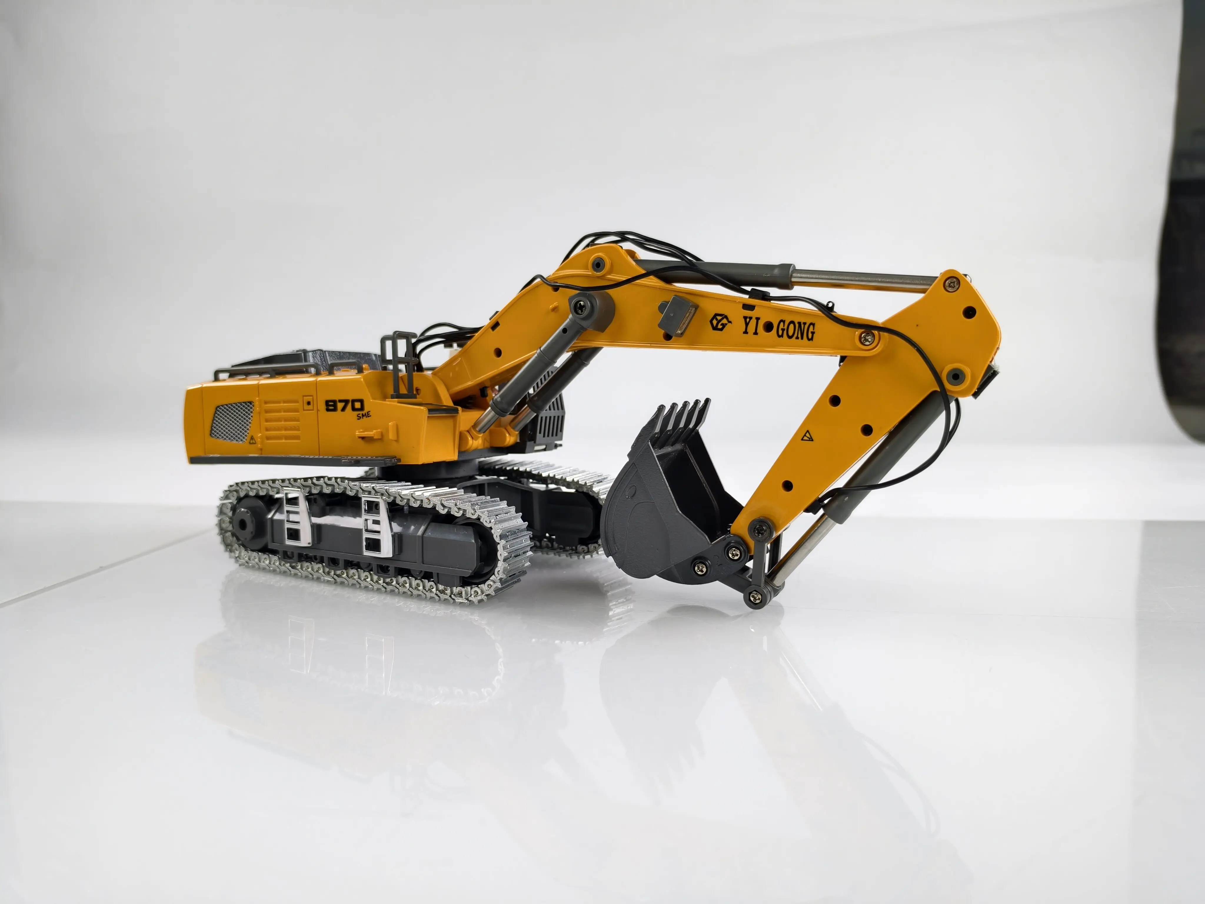 新型ミニ 1/50 CUT 970 RCショベルカー ラジコン掘削機 トラック 車両 車 モデル ホビー おもちゃ 大人向け