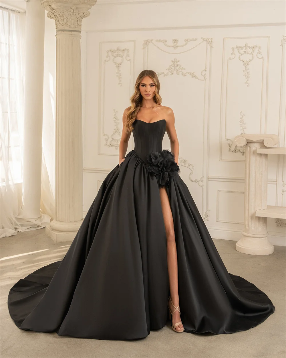 طوكيو مخصص الجانب الأسود السامي سبليت فساتين الزفاف حمالة أكمام الدانتيل متابعة أثواب الزفاف أنيقة ألف خط فساتين الزفاف