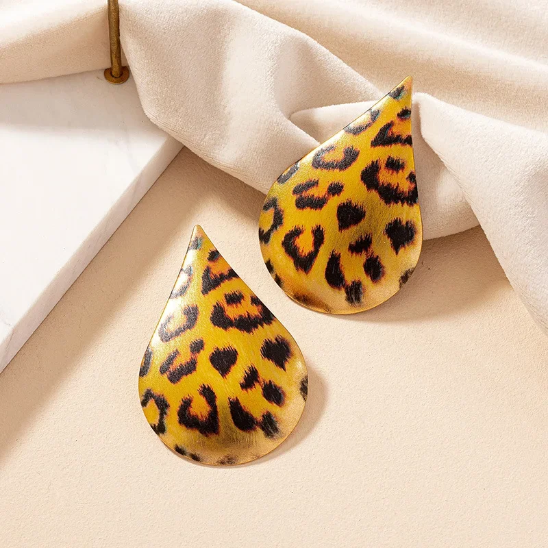 Exaggerated Punk Leopard Print Water-dropped Dangle Earring for Women Vintage Statement Geometric Earring Fashion Jewelry image 3