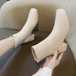 Dicke untere Stiefeletten für Frauen Frühling Herbst Mode schwarz weiß Damenschuhe klobige High Heels runde Kopf kurze Booten