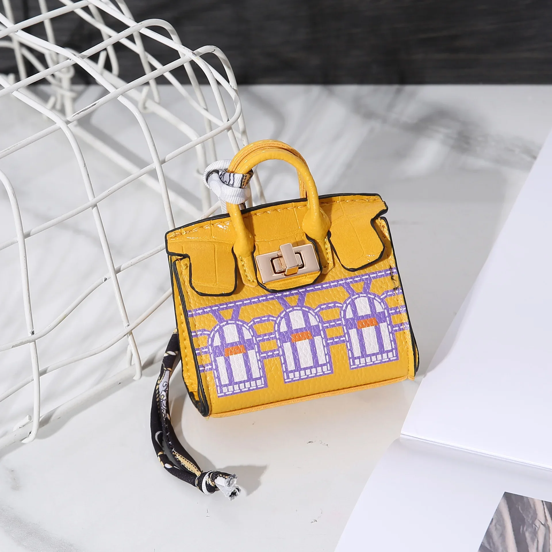 Niedliches Mini-Haus-Design Multifunktionale Handtasche mit Handschlaufe Tragbare Bluetooth-Kopfhörer- & Münzaufbewahrungstasche 2026 Neu