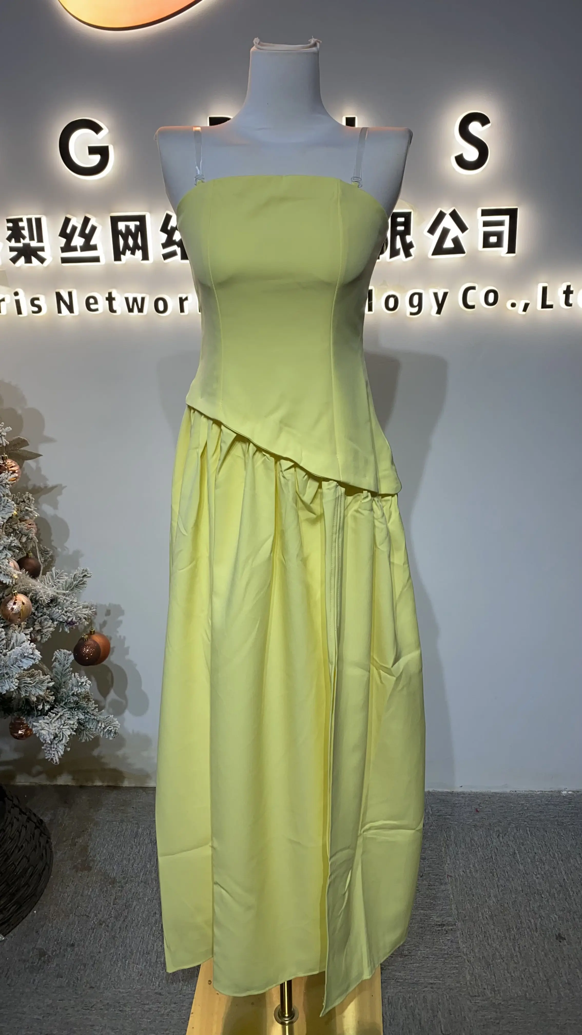 فستان سهرة صيفي كاجوال بدون أكتاف لعام 2025 مع ربطة عنق، بدون ظهر، درزات ضيقة، فستان حفلة عيد ميلاد نسائي-GZXX190